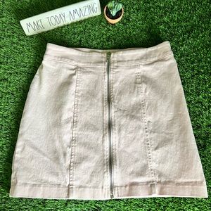 👚Pink Forever 21 zip up skirt